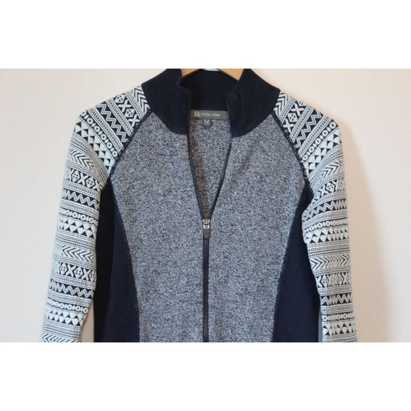 Title Nine Aztec Sleeve Thick Knit Full Zip Sweater Jacket Size Medium H14509 - Picture 4 of 12